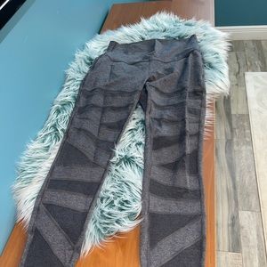 LULULEMON LEGGINGS SIZE 8